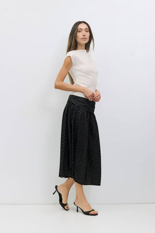 The Lori Top | Sleeveless Boat Neck Knit Top