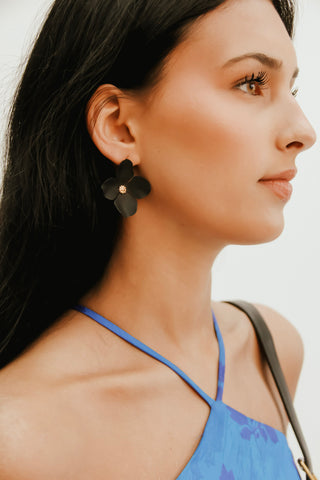 Azure Floral Elegance