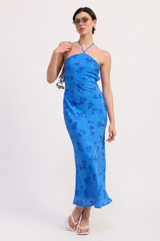 Azure Floral Elegance